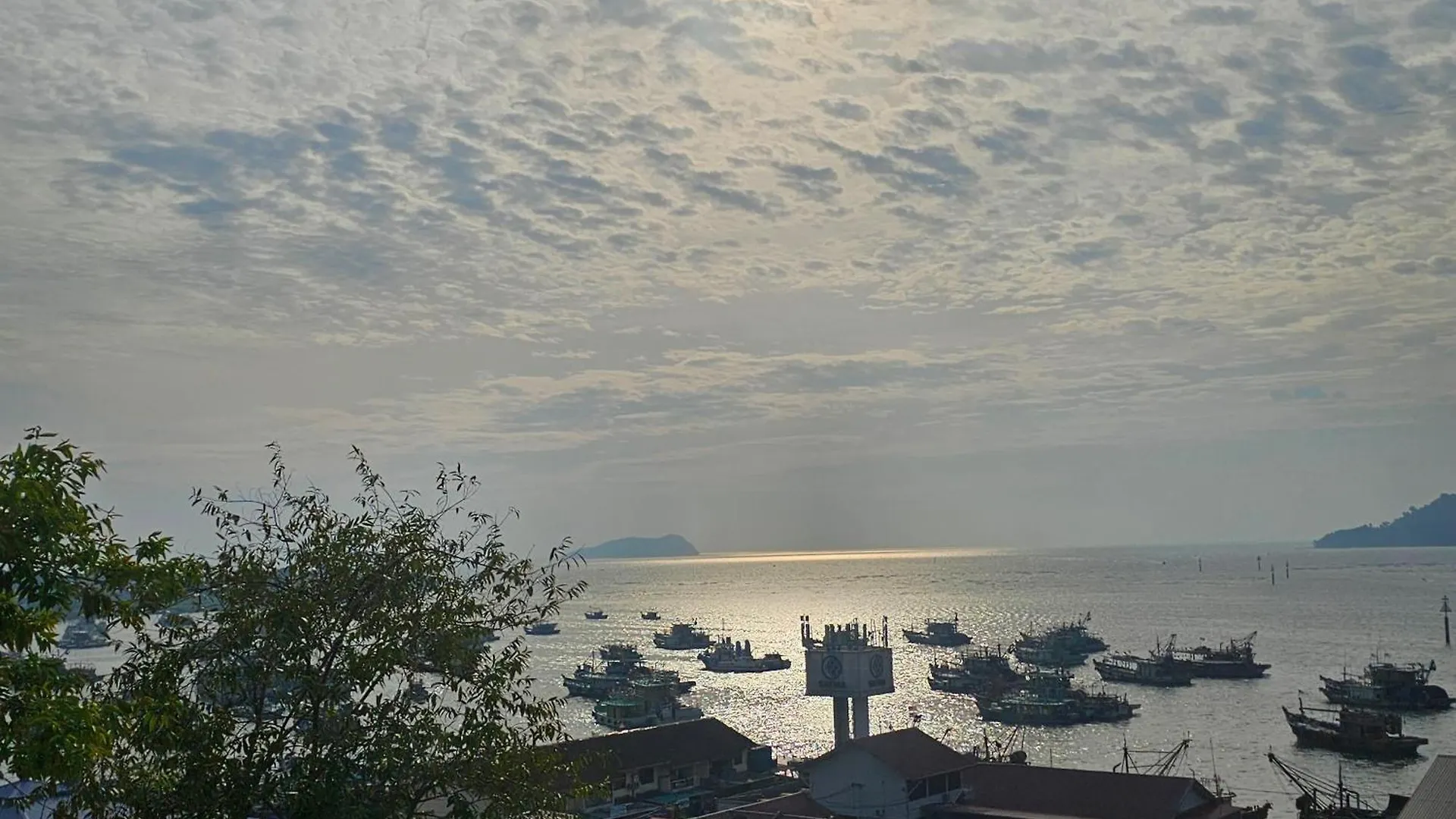 The Shore Seaview By Summersuites Kota Kinabalu